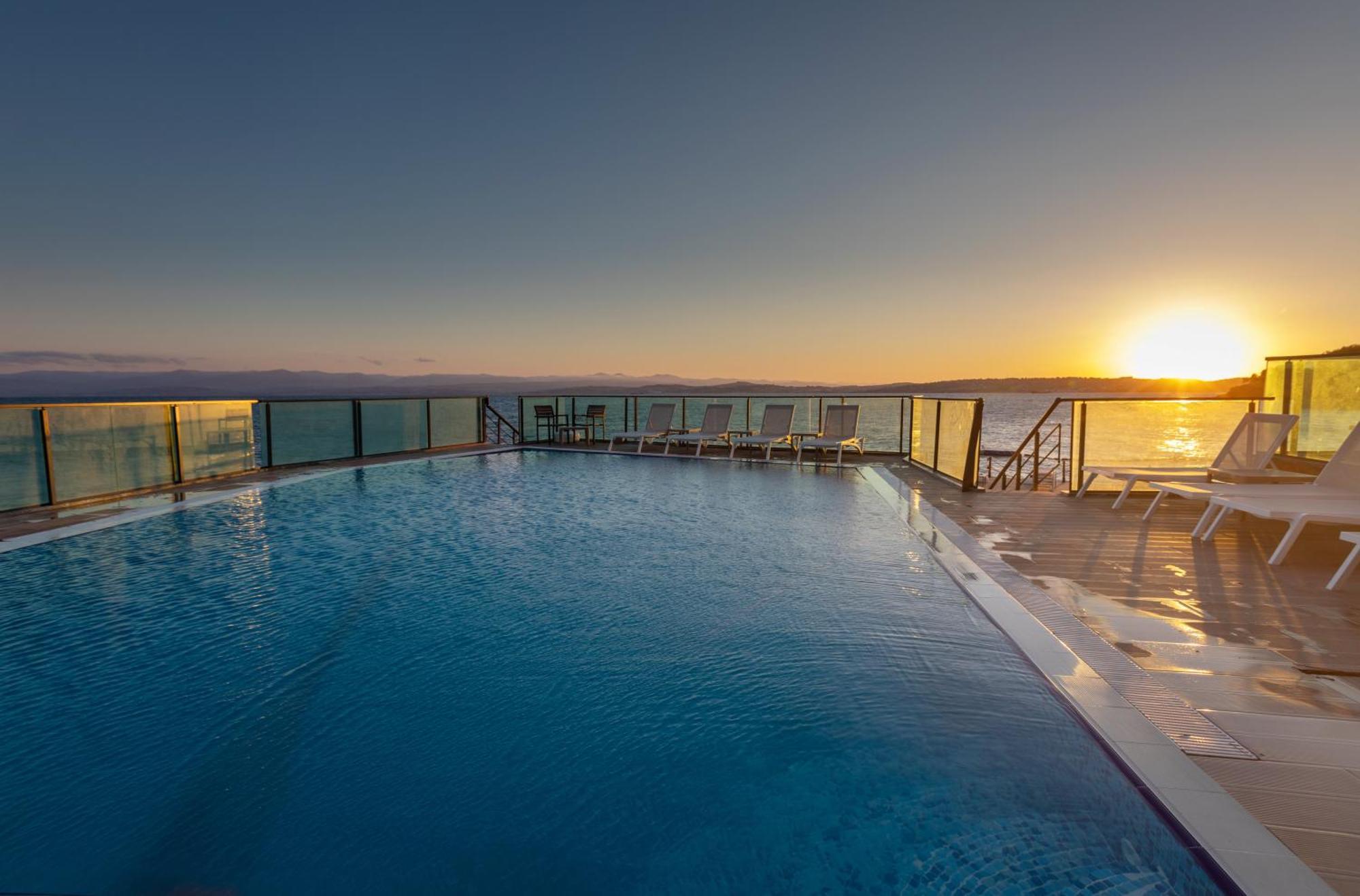 Vira Otel Suites Sinop Ngoại thất bức ảnh
